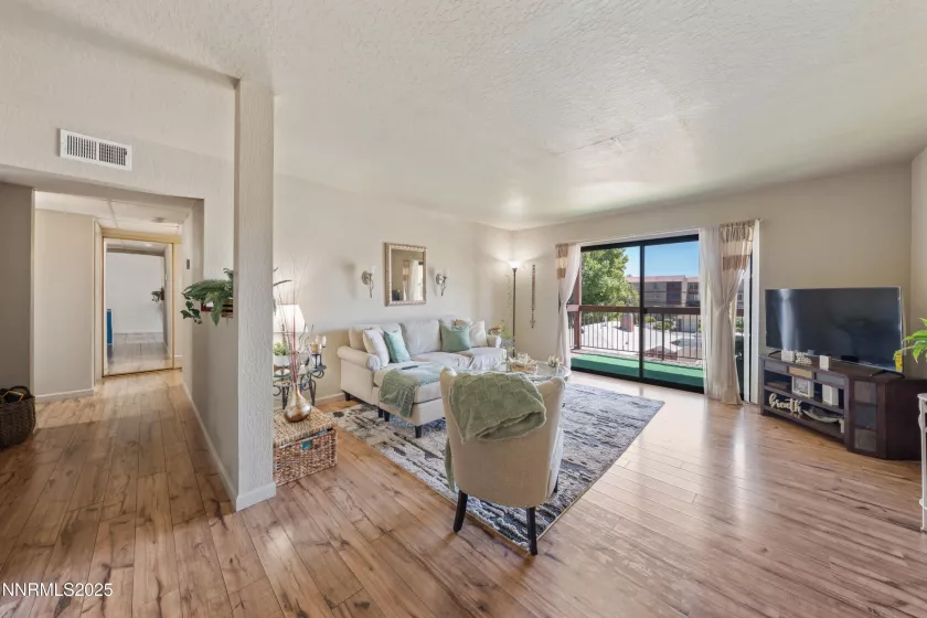 2255 Lakeside, Reno, Nevada 89509, 1 Bedroom Bedrooms, ,1 BathroomBathrooms,Residential,Residential,Lakeside,250055891