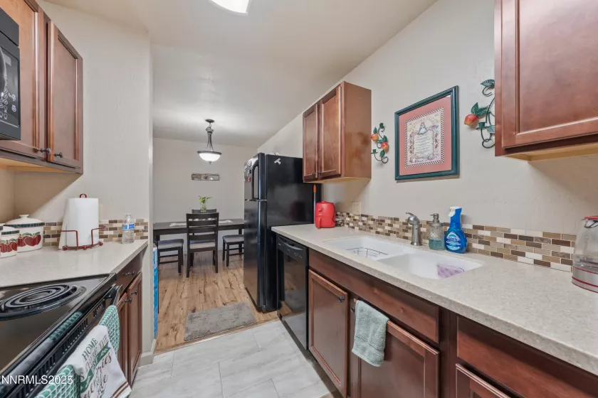 2255 Lakeside, Reno, Nevada 89509, 1 Bedroom Bedrooms, ,1 BathroomBathrooms,Residential,Residential,Lakeside,250055891