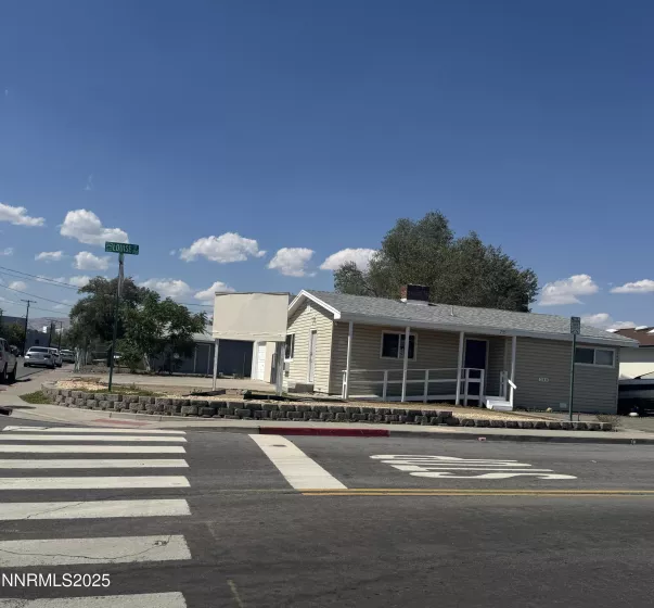 795 Louise, Reno, Nevada 89502, ,Commercial Sale,Residential,Louise,250055892