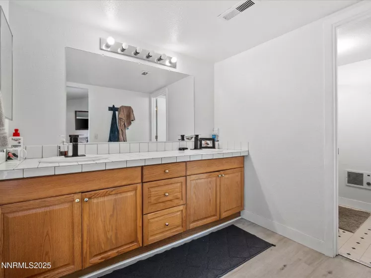7085 Indigo, Reno, Nevada 89506, 3 Bedrooms Bedrooms, ,4 BathroomsBathrooms,Residential,Residential,Indigo,250055893