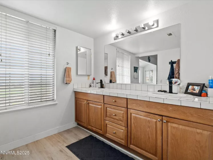 7085 Indigo, Reno, Nevada 89506, 3 Bedrooms Bedrooms, ,4 BathroomsBathrooms,Residential,Residential,Indigo,250055893
