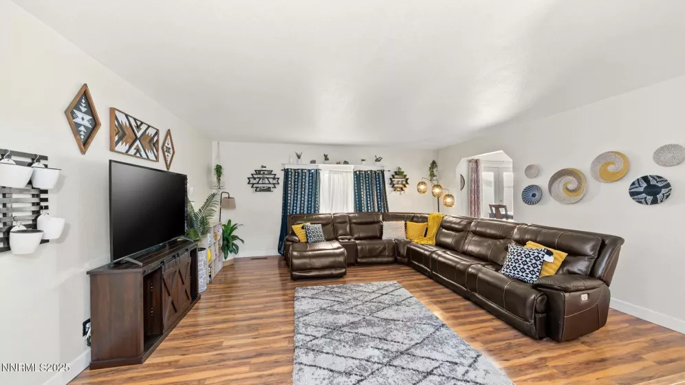 411 Heron, Fallon, Nevada 89406, 3 Bedrooms Bedrooms, ,2 BathroomsBathrooms,Residential,Residential,Heron,250055894