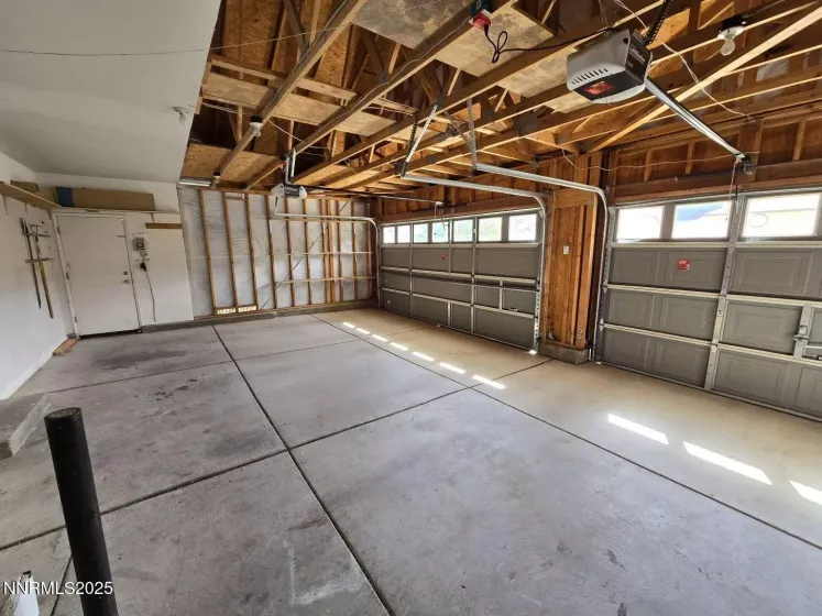 8055 White Falls, Reno, Nevada 89506, 4 Bedrooms Bedrooms, ,2 BathroomsBathrooms,Residential,Residential,White Falls,250055896