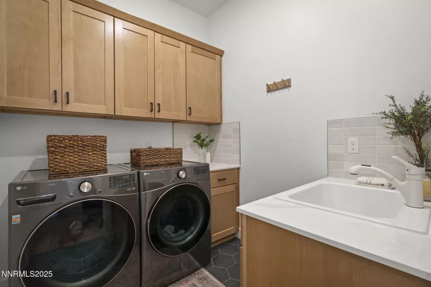 480 Gooseberry, Reno, Nevada 89523, 4 Bedrooms Bedrooms, ,4 BathroomsBathrooms,Residential,Residential,Gooseberry,250055898