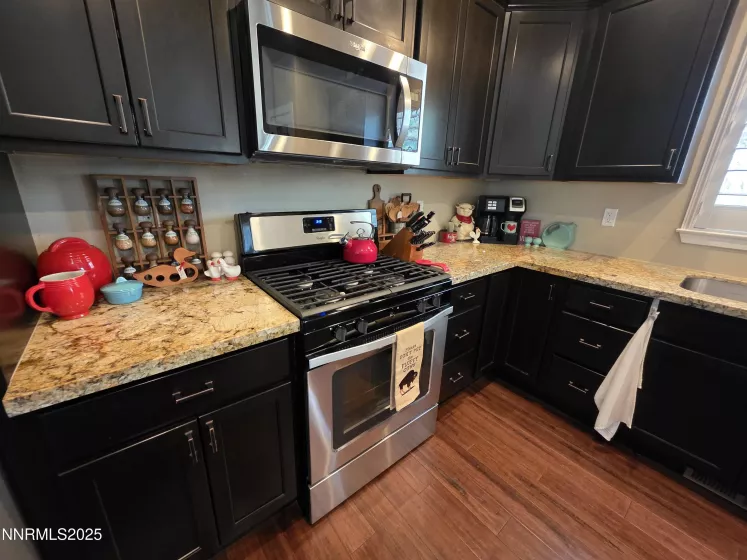1229 Manhattan, Gardnerville, Nevada 89460, 3 Bedrooms Bedrooms, ,2 BathroomsBathrooms,Residential,Residential,Manhattan,250055899