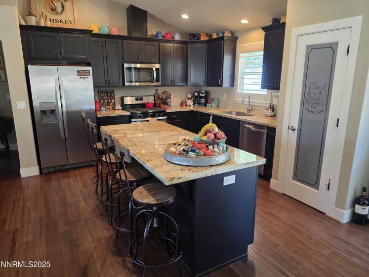 1229 Manhattan, Gardnerville, Nevada 89460, 3 Bedrooms Bedrooms, ,2 BathroomsBathrooms,Residential,Residential,Manhattan,250055899
