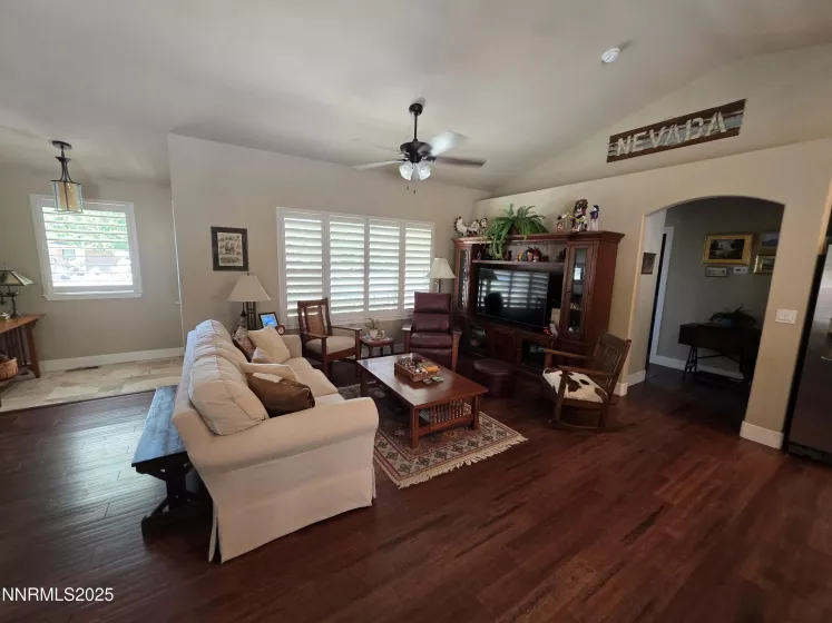 1229 Manhattan, Gardnerville, Nevada 89460, 3 Bedrooms Bedrooms, ,2 BathroomsBathrooms,Residential,Residential,Manhattan,250055899