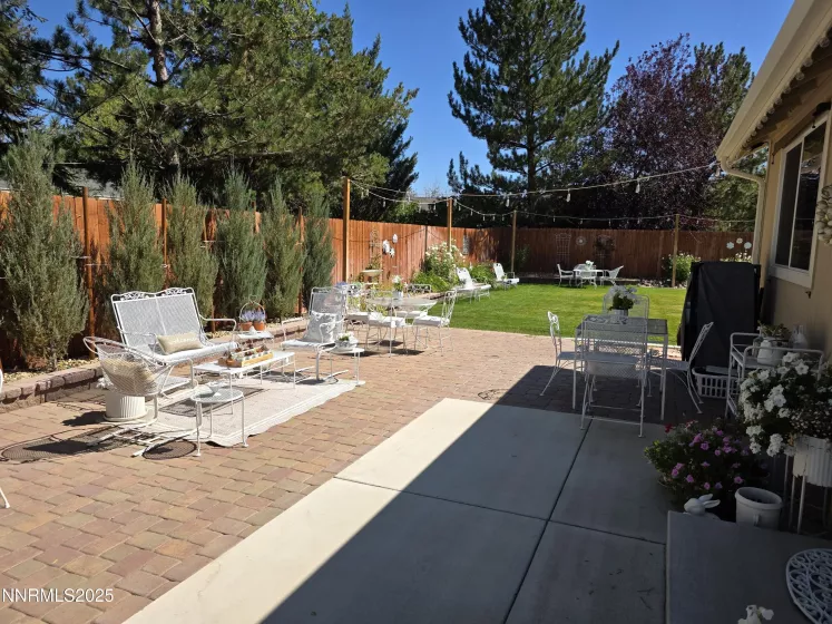 1229 Manhattan, Gardnerville, Nevada 89460, 3 Bedrooms Bedrooms, ,2 BathroomsBathrooms,Residential,Residential,Manhattan,250055899