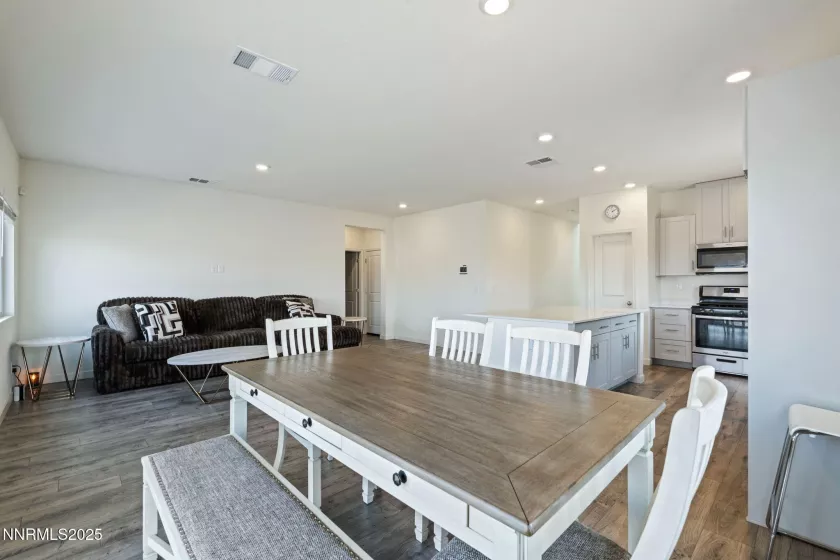 2105 Painted Sky, Sun Valley, Nevada 89433, 5 Bedrooms Bedrooms, ,3 BathroomsBathrooms,Residential,Residential,Painted Sky,250055900