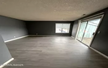 4604 Neil, Reno, Nevada 89502, 2 Bedrooms Bedrooms, ,1 BathroomBathrooms,Residential Lease,Manufactured,Neil,250055902