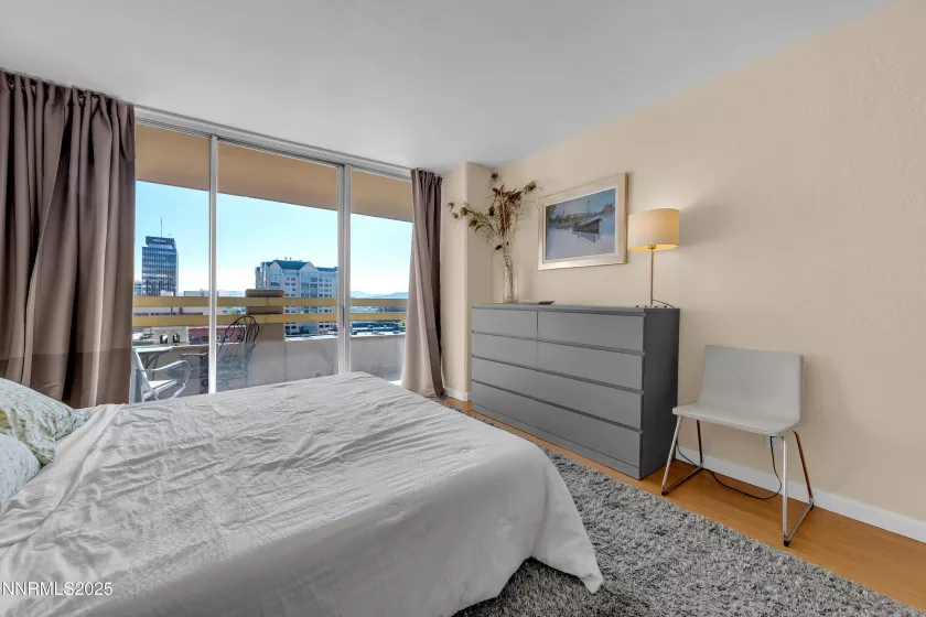 100 Arlington, Reno, Nevada 89501, 2 Bedrooms Bedrooms, ,2 BathroomsBathrooms,Residential,Residential,Arlington,250055905