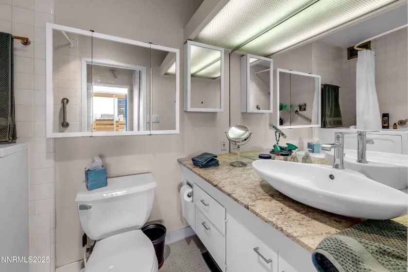 100 Arlington, Reno, Nevada 89501, 2 Bedrooms Bedrooms, ,2 BathroomsBathrooms,Residential,Residential,Arlington,250055905