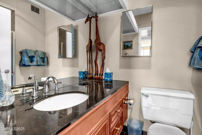 100 Arlington, Reno, Nevada 89501, 2 Bedrooms Bedrooms, ,2 BathroomsBathrooms,Residential,Residential,Arlington,250055905