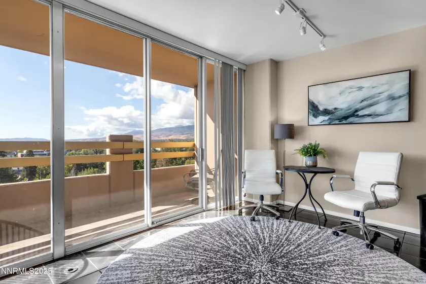 100 Arlington, Reno, Nevada 89501, 2 Bedrooms Bedrooms, ,2 BathroomsBathrooms,Residential,Residential,Arlington,250055905