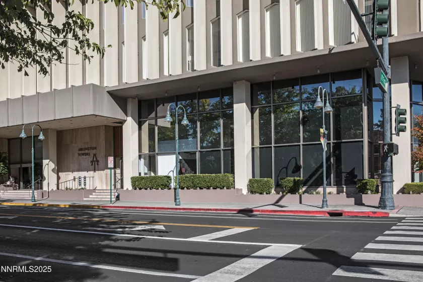 100 Arlington, Reno, Nevada 89501, 2 Bedrooms Bedrooms, ,2 BathroomsBathrooms,Residential,Residential,Arlington,250055905