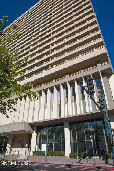 100 Arlington, Reno, Nevada 89501, 2 Bedrooms Bedrooms, ,2 BathroomsBathrooms,Residential,Residential,Arlington,250055905