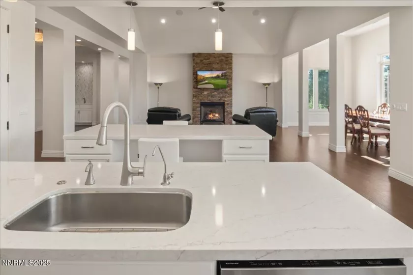20600 Chanson, Reno, Nevada 89511, 4 Bedrooms Bedrooms, ,4 BathroomsBathrooms,Residential,Residential,Chanson,250055906