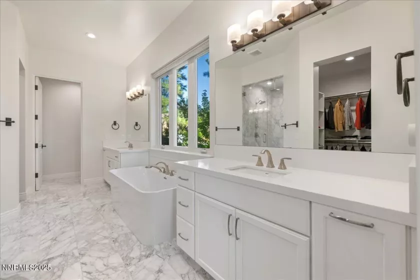 20600 Chanson, Reno, Nevada 89511, 4 Bedrooms Bedrooms, ,4 BathroomsBathrooms,Residential,Residential,Chanson,250055906