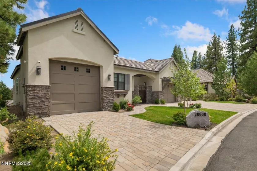 20600 Chanson, Reno, Nevada 89511, 4 Bedrooms Bedrooms, ,4 BathroomsBathrooms,Residential,Residential,Chanson,250055906