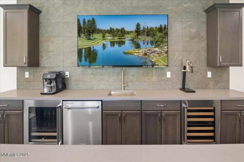 20600 Chanson, Reno, Nevada 89511, 4 Bedrooms Bedrooms, ,4 BathroomsBathrooms,Residential,Residential,Chanson,250055906