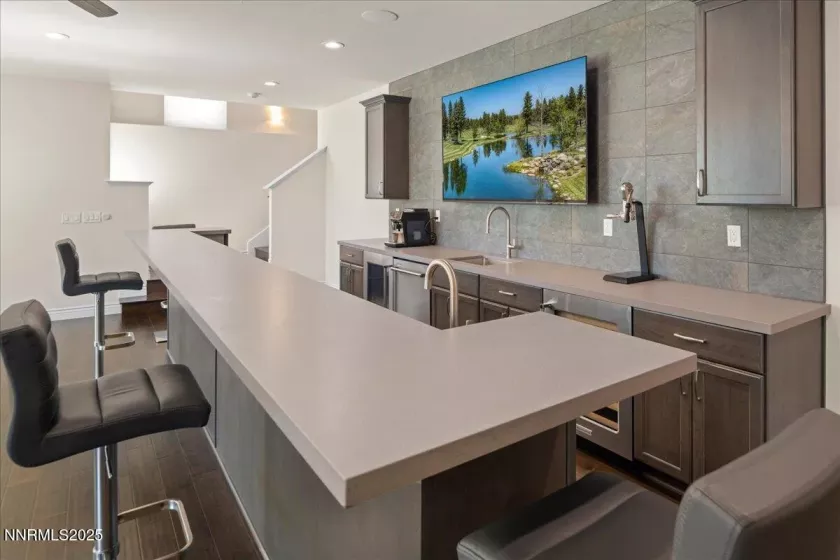 20600 Chanson, Reno, Nevada 89511, 4 Bedrooms Bedrooms, ,4 BathroomsBathrooms,Residential,Residential,Chanson,250055906
