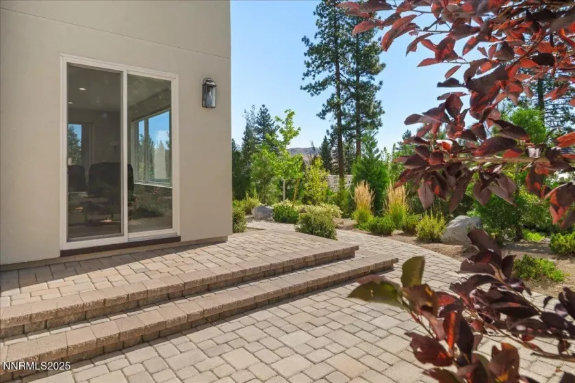 20600 Chanson, Reno, Nevada 89511, 4 Bedrooms Bedrooms, ,4 BathroomsBathrooms,Residential,Residential,Chanson,250055906