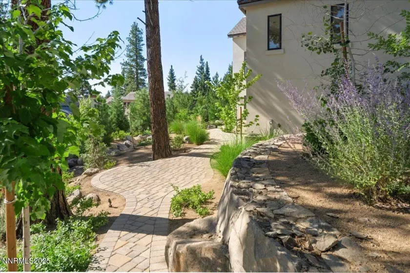 20600 Chanson, Reno, Nevada 89511, 4 Bedrooms Bedrooms, ,4 BathroomsBathrooms,Residential,Residential,Chanson,250055906