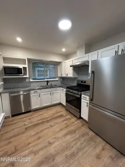 938 E, Sparks, Nevada 89431, 1 Bedroom Bedrooms, ,1 BathroomBathrooms,Residential Lease,Manufactured,E,250055910