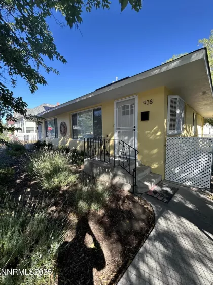938 E, Sparks, Nevada 89431, 1 Bedroom Bedrooms, ,1 BathroomBathrooms,Residential Lease,Manufactured,E,250055910