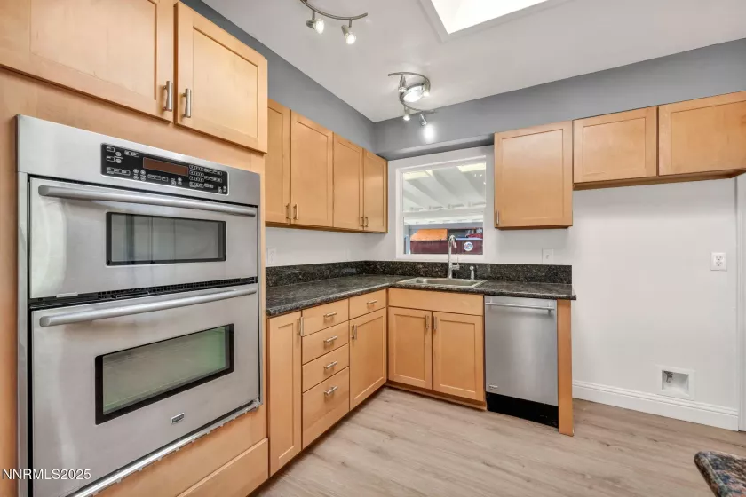 1510 Laiolo, Reno, Nevada 89502, 3 Bedrooms Bedrooms, ,2 BathroomsBathrooms,Residential,Residential,Laiolo,250055911