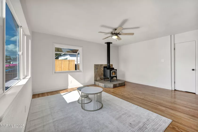 1510 Laiolo, Reno, Nevada 89502, 3 Bedrooms Bedrooms, ,2 BathroomsBathrooms,Residential,Residential,Laiolo,250055911