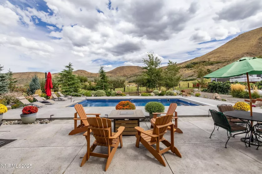 400 Dori Bell, Verdi, Nevada 89439, 4 Bedrooms Bedrooms, ,3 BathroomsBathrooms,Residential,Residential,Dori Bell,250055912