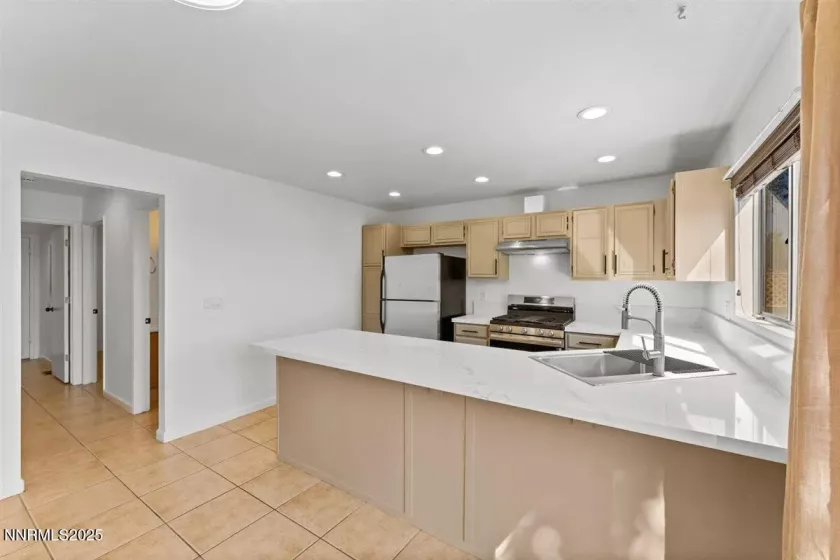 1592 Reno View, Reno, Nevada 89523, 4 Bedrooms Bedrooms, ,3 BathroomsBathrooms,Residential,Residential,Reno View,250052113