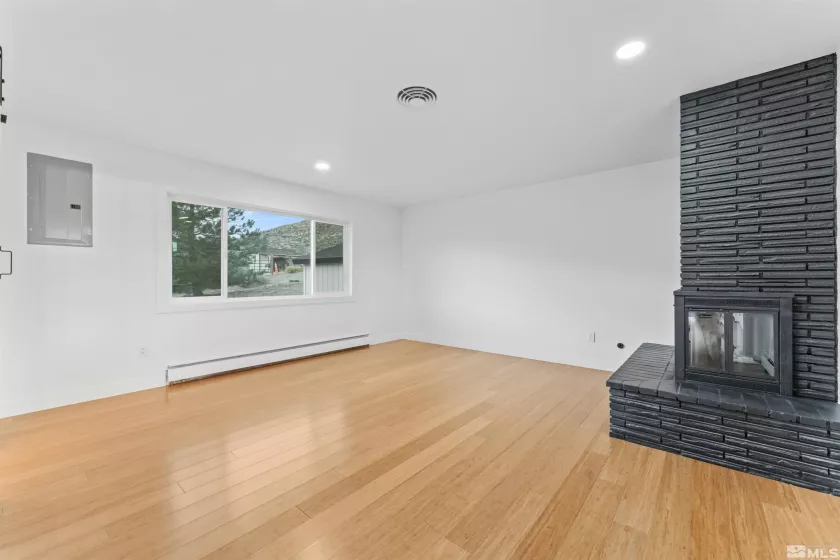 150 Manzanita, Carson City, Nevada 89706, 4 Bedrooms Bedrooms, ,4 BathroomsBathrooms,Residential,Residential,Manzanita,250055926