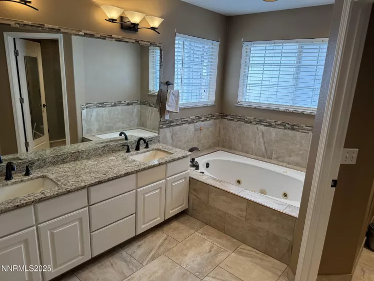 2081 Russell, Elko, Nevada 89801, 5 Bedrooms Bedrooms, ,3 BathroomsBathrooms,Residential,Residential,Russell,250055186