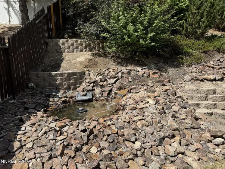 2081 Russell, Elko, Nevada 89801, 5 Bedrooms Bedrooms, ,3 BathroomsBathrooms,Residential,Residential,Russell,250055186