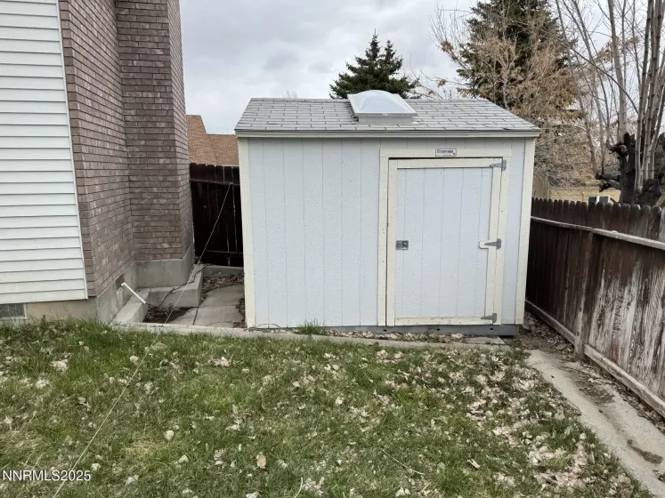 2081 Russell, Elko, Nevada 89801, 5 Bedrooms Bedrooms, ,3 BathroomsBathrooms,Residential,Residential,Russell,250055186