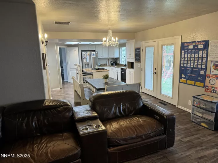 2081 Russell, Elko, Nevada 89801, 5 Bedrooms Bedrooms, ,3 BathroomsBathrooms,Residential,Residential,Russell,250055186