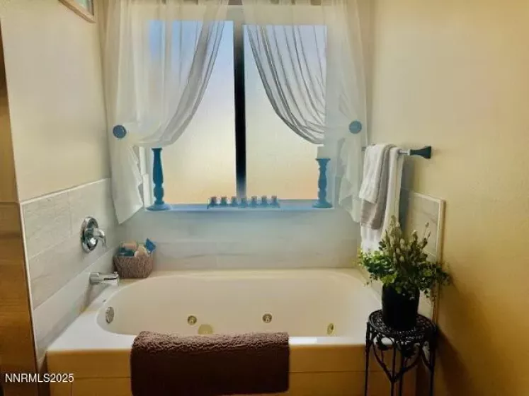 2960 Great Basin, Winnemucca, Nevada 89445, 4 Bedrooms Bedrooms, ,3 BathroomsBathrooms,Residential,Residential,Great Basin,250055932