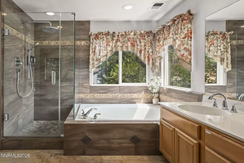 1496 Highland Pines, Reno, Nevada 89503, 3 Bedrooms Bedrooms, ,3 BathroomsBathrooms,Residential,Residential,Highland Pines,250055933