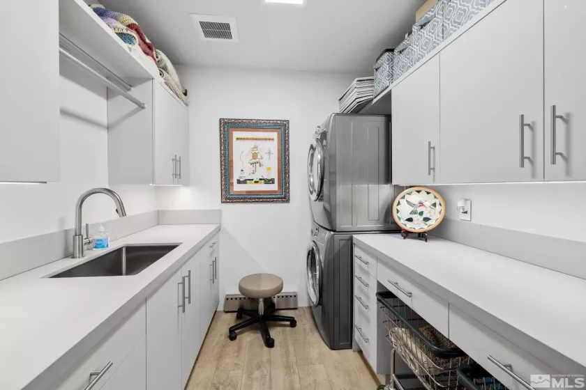 475 Lakeshore, Incline Village, Nevada 89451, 3 Bedrooms Bedrooms, ,3 BathroomsBathrooms,Residential,Residential,Lakeshore,250006511