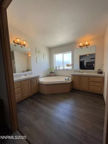 2405 Silas, Fallon, Nevada 89406, 3 Bedrooms Bedrooms, ,2 BathroomsBathrooms,Residential,Residential,Silas,250052765