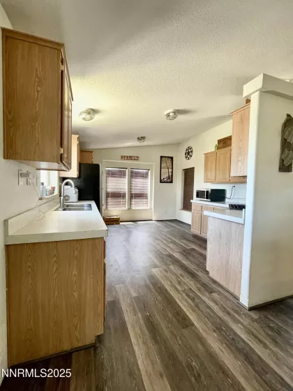 2405 Silas, Fallon, Nevada 89406, 3 Bedrooms Bedrooms, ,2 BathroomsBathrooms,Residential,Residential,Silas,250052765