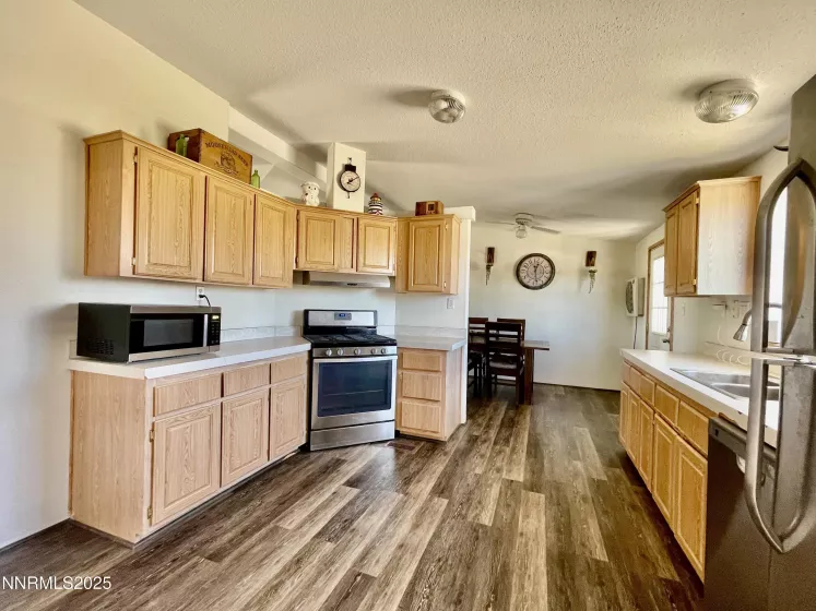 2405 Silas, Fallon, Nevada 89406, 3 Bedrooms Bedrooms, ,2 BathroomsBathrooms,Residential,Residential,Silas,250052765