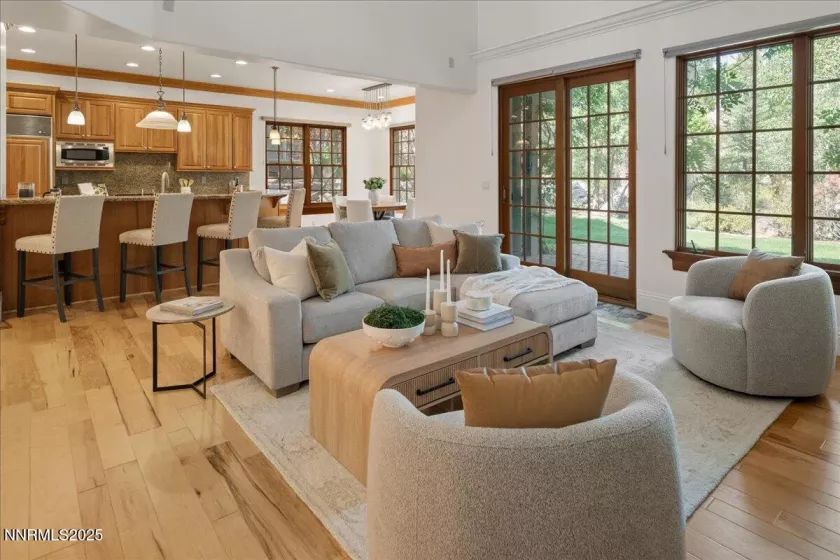 6410 Zermatt, Reno, Nevada 89511, 3 Bedrooms Bedrooms, ,3 BathroomsBathrooms,Residential,Residential,Zermatt,250055937