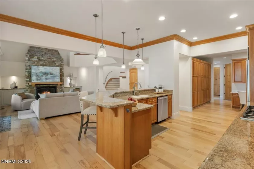 6410 Zermatt, Reno, Nevada 89511, 3 Bedrooms Bedrooms, ,3 BathroomsBathrooms,Residential,Residential,Zermatt,250055937
