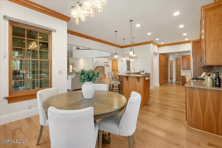 6410 Zermatt, Reno, Nevada 89511, 3 Bedrooms Bedrooms, ,3 BathroomsBathrooms,Residential,Residential,Zermatt,250055937