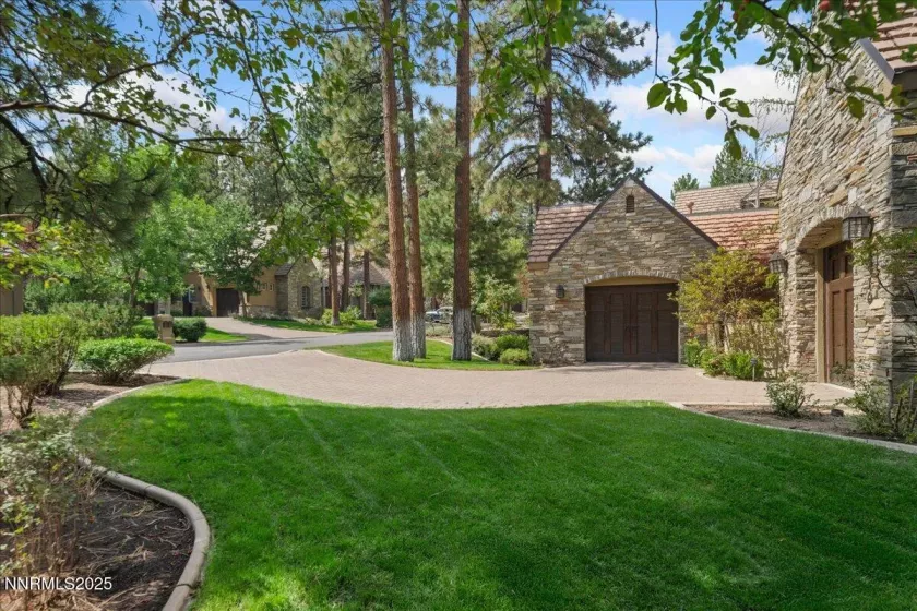 6410 Zermatt, Reno, Nevada 89511, 3 Bedrooms Bedrooms, ,3 BathroomsBathrooms,Residential,Residential,Zermatt,250055937