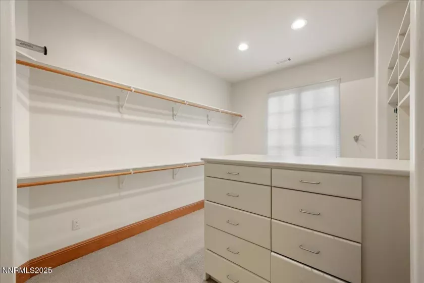 6410 Zermatt, Reno, Nevada 89511, 3 Bedrooms Bedrooms, ,3 BathroomsBathrooms,Residential,Residential,Zermatt,250055937