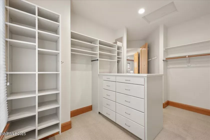 6410 Zermatt, Reno, Nevada 89511, 3 Bedrooms Bedrooms, ,3 BathroomsBathrooms,Residential,Residential,Zermatt,250055937